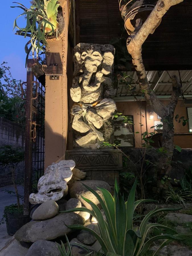 Vin Vin Vandrehjem Ubud Eksteriør billede