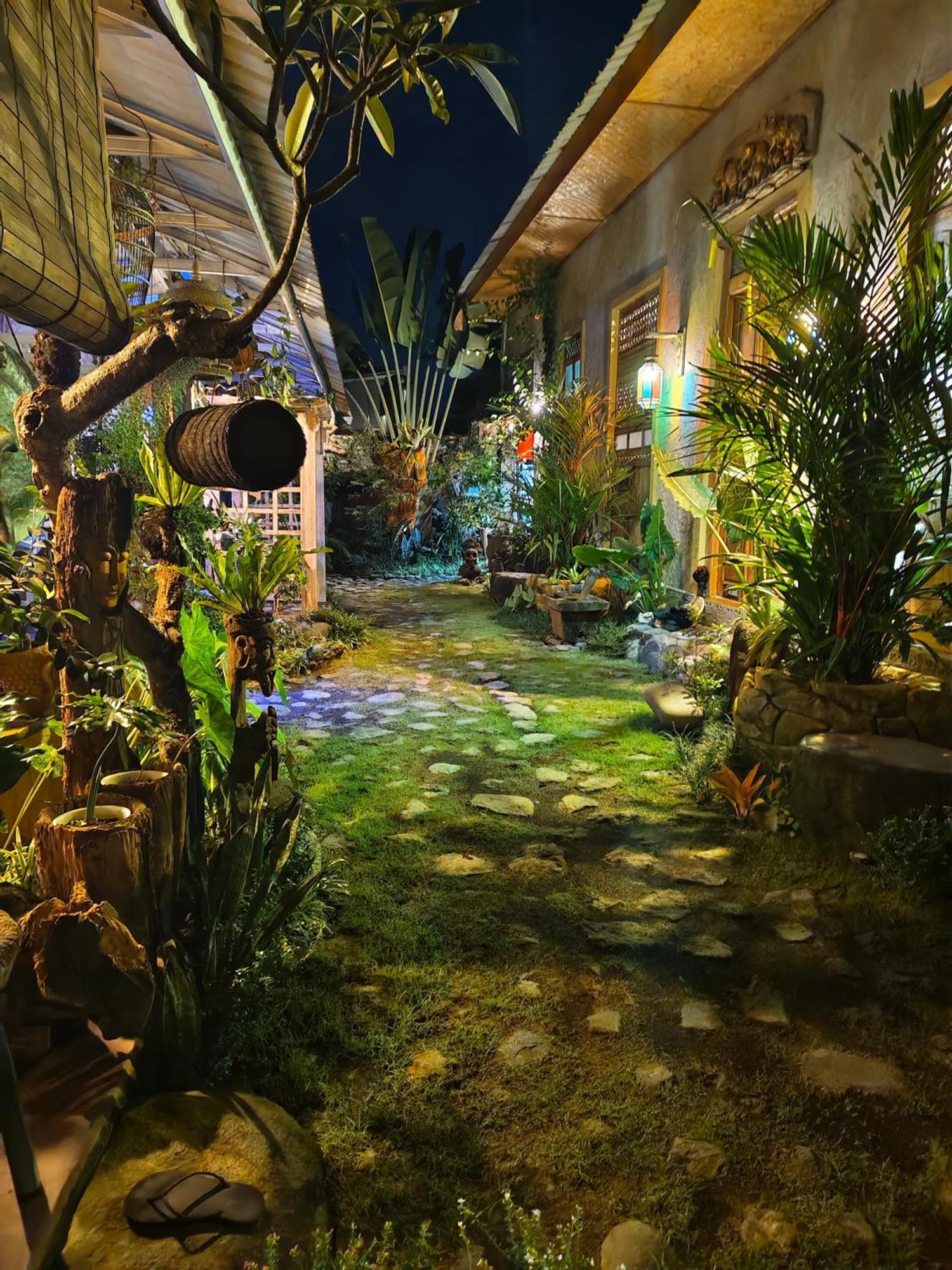 Vin Vin Vandrehjem Ubud Eksteriør billede